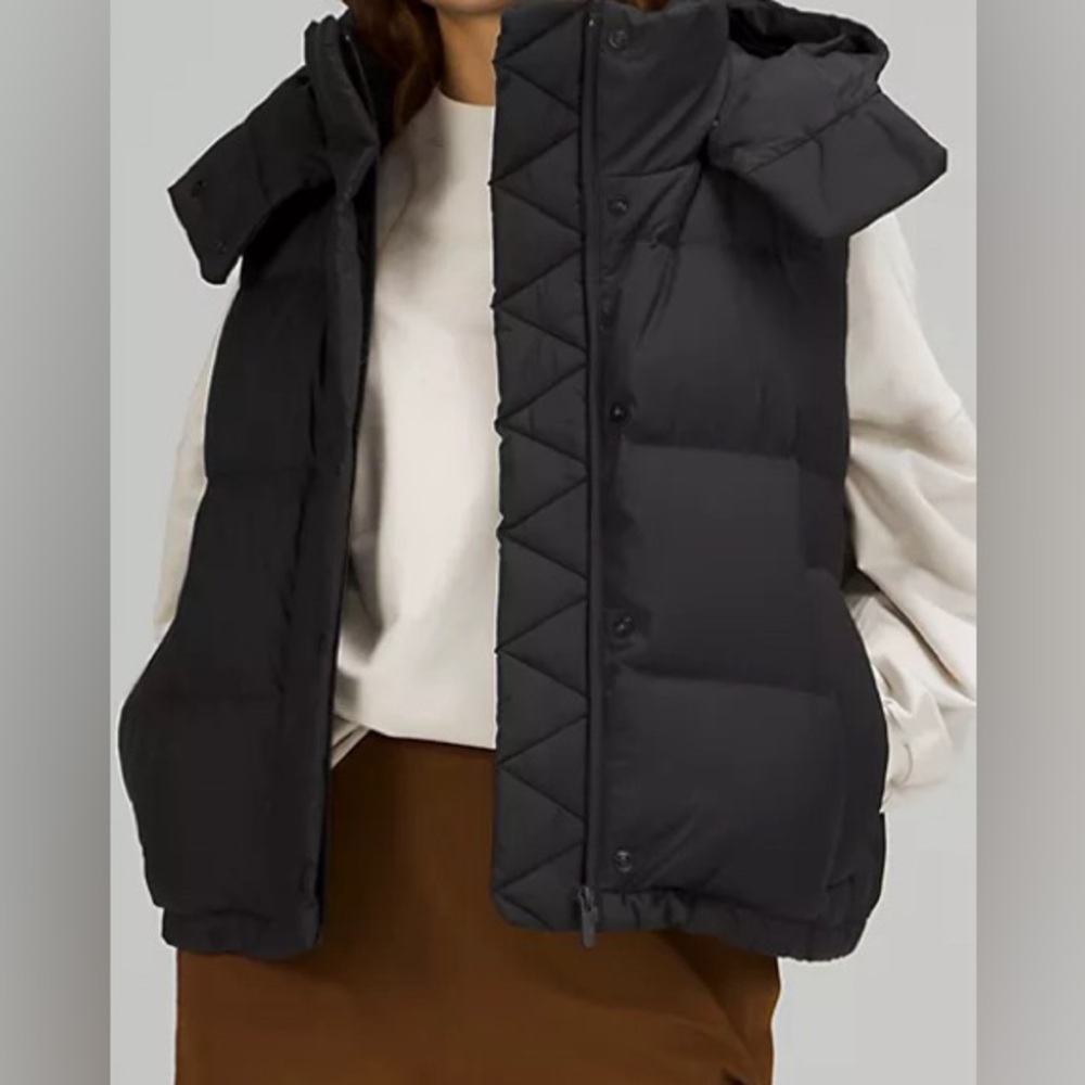 NWT Lululemon Wunder Puff Cropped Vest in Black